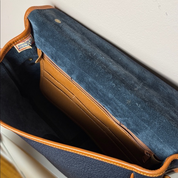 Vintage Dooney & Bourke Navy Blue & Brown Leather Carrier Crossbody Shoulder Bag - Picture 8 of 8